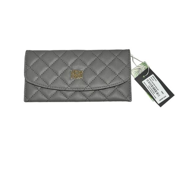 NWT! Badgley Mischka Grey Quilted Card Holder Wallet - Picture 2 of 6